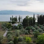 Laguna -house By The Apartment