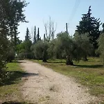 Laguna -house By The * Karavomilos (Central Greece)
