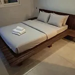 Apartment Laguna -house By The *