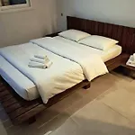 Apartment Laguna -house By The *