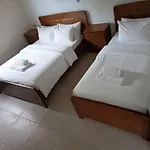 Laguna -house By The Apartment