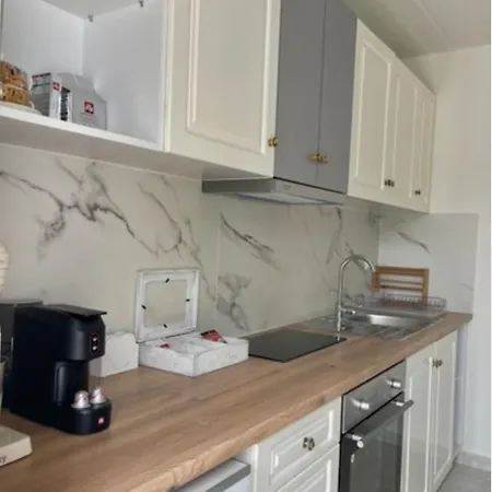 Laguna -house By The Apartamento Karavómilos