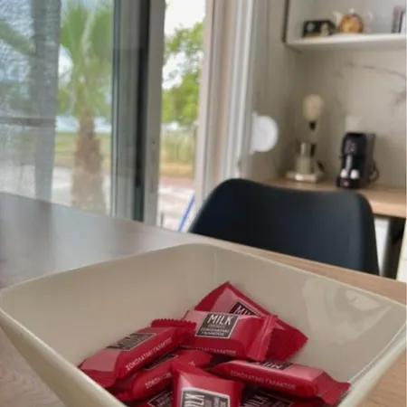 Laguna -house By The *