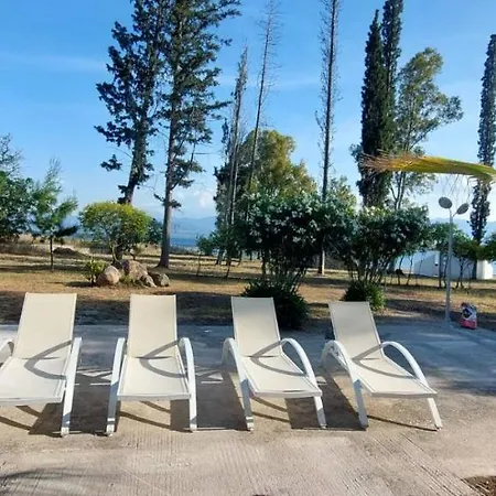 Apartment Laguna -house By The Karavomilos (Central Greece)