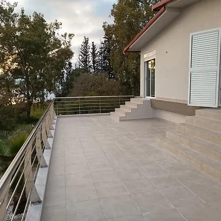 Laguna -house By The