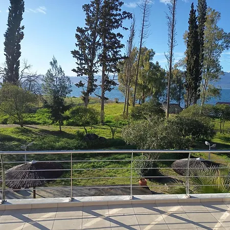 Laguna -house By The דירה Karavómilos