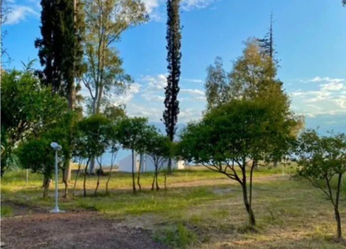 Laguna -house By The Apartamento