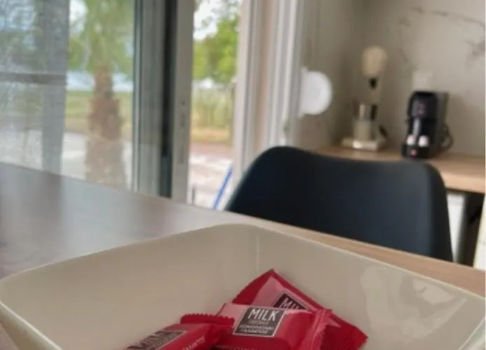 Laguna -house By The *