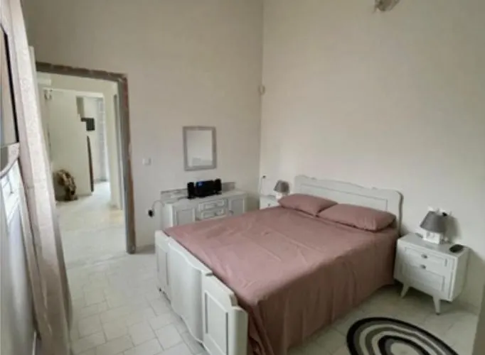 Laguna -house By The Apartamento *