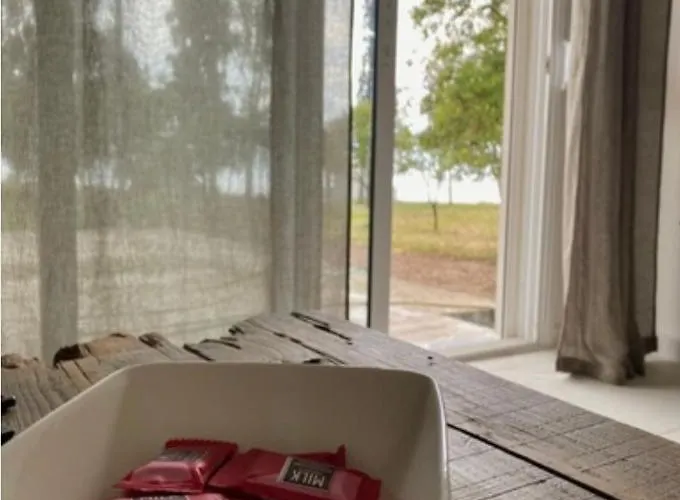 Laguna -house By The Apartamento *