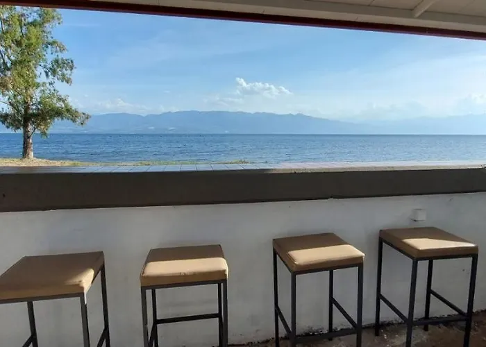 Apartamento Laguna -house By The Karavómilos