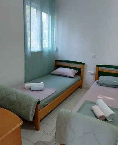 Laguna -house By The Karavómilos