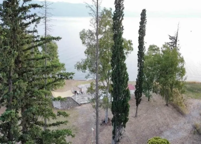 Laguna -house By The Apartamento Karavómilos