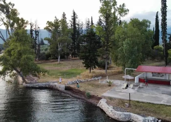 Laguna -house By The Karavómilos