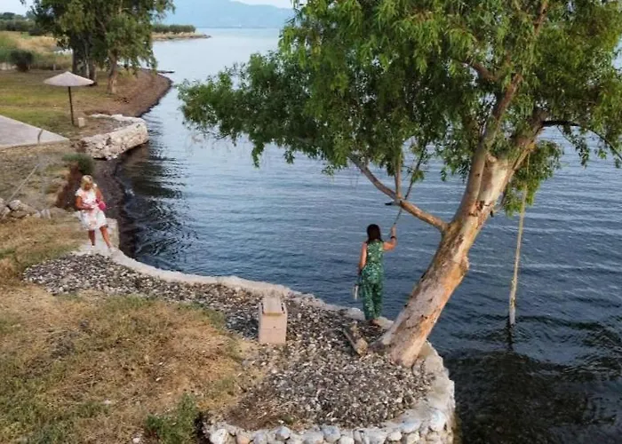 Apartamento Laguna -house By The Karavómilos