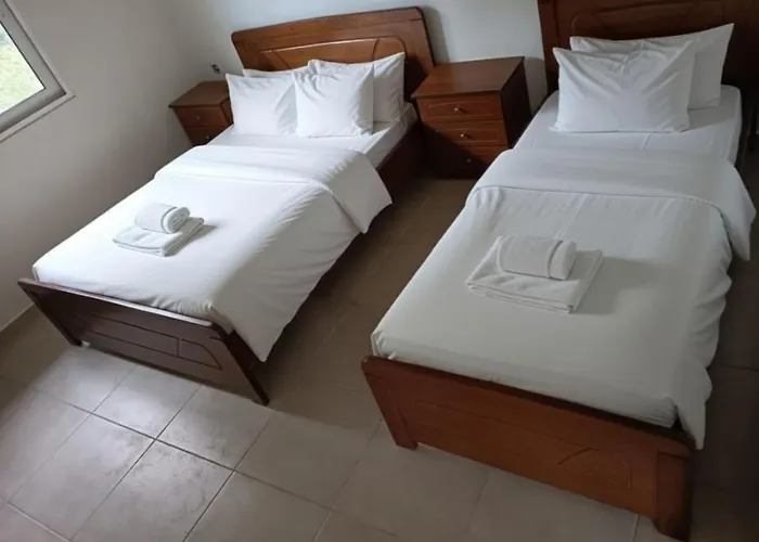 Laguna -house By The Apartamento