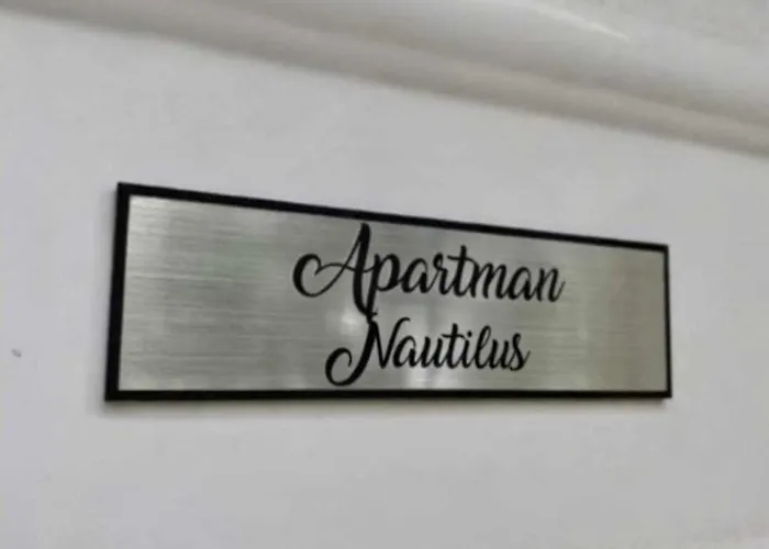 Apartamento Laguna -house By The *